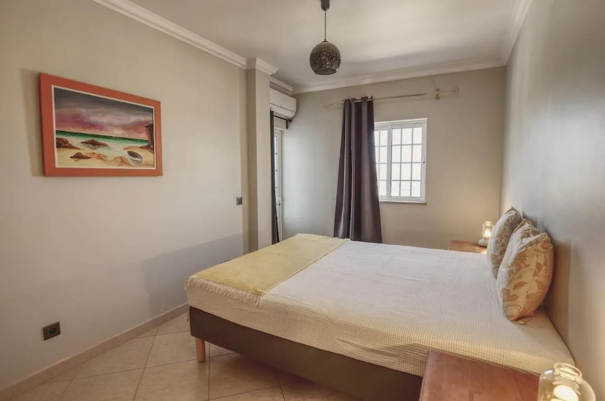 3 Bed Vacation Home In Quarteira Apartment