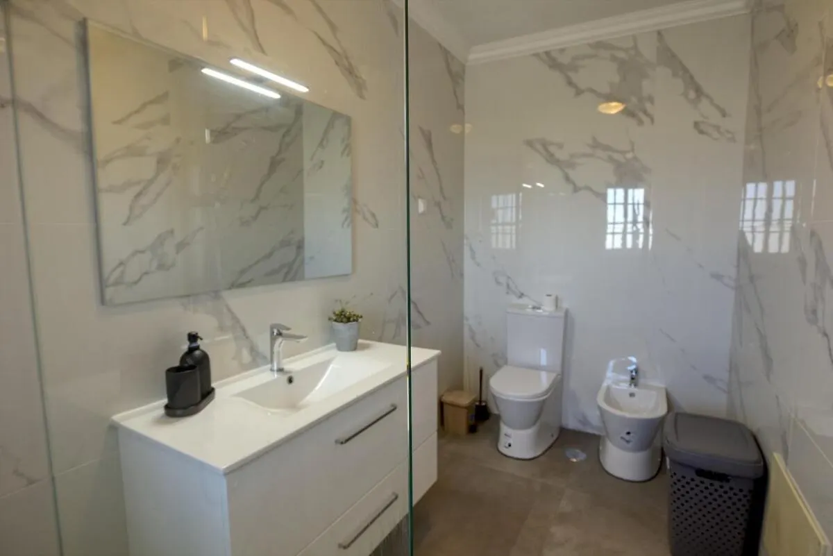 公寓 3 Bed Vacation Home In 奎特里拉 葡萄牙
